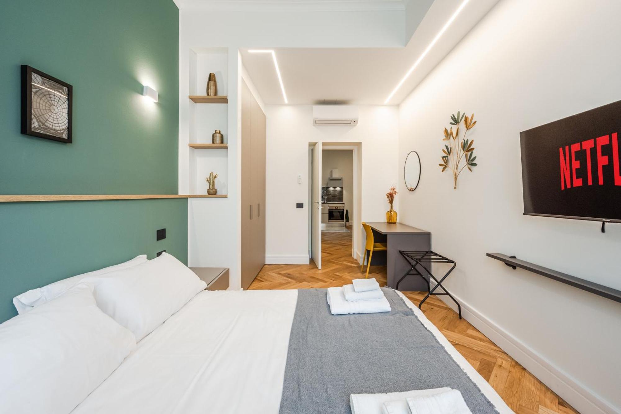 Modern 3-room Flat - Near Metro & Park Apartamento *